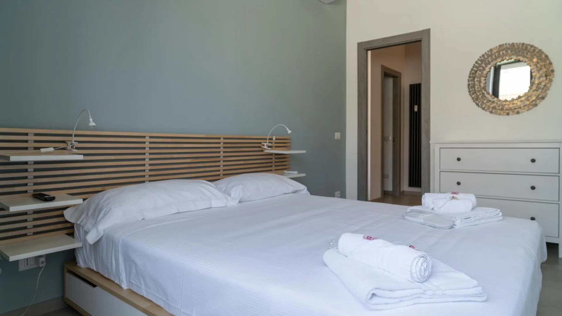Penthouse With Panoramic Terrace -3 Min To Metro A Apartment Rome